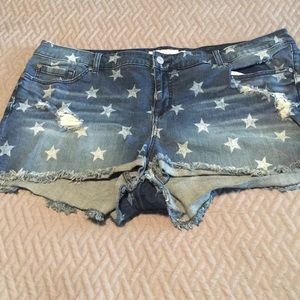 Torrid denim star shorts size 24